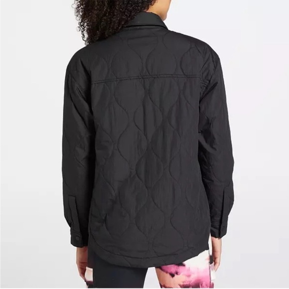 Alpine Design Women’s Quilted Button-up Jacket Size: Large - Picture 3 of 6